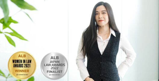 「月刊インドネシア」（2022年9月号）に、法律事務所ZeLoとFiesta Victoriaインドネシア法弁護士（日本では未登録）が法人会員紹介のコーナーに掲載