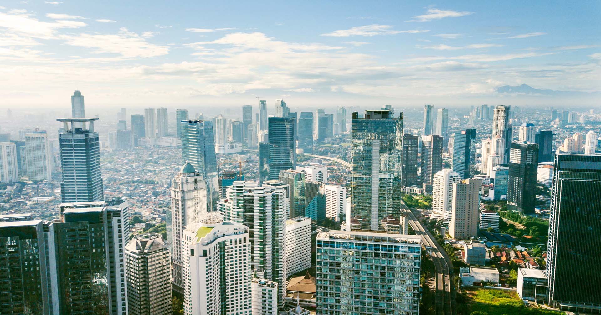 雇用創出オムニバス法がインドネシアの法的枠組みに与える影響 | 法律