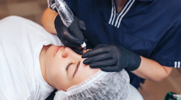 【2025年12月通知】アートメイク施術の取締り強化と対応のポイント