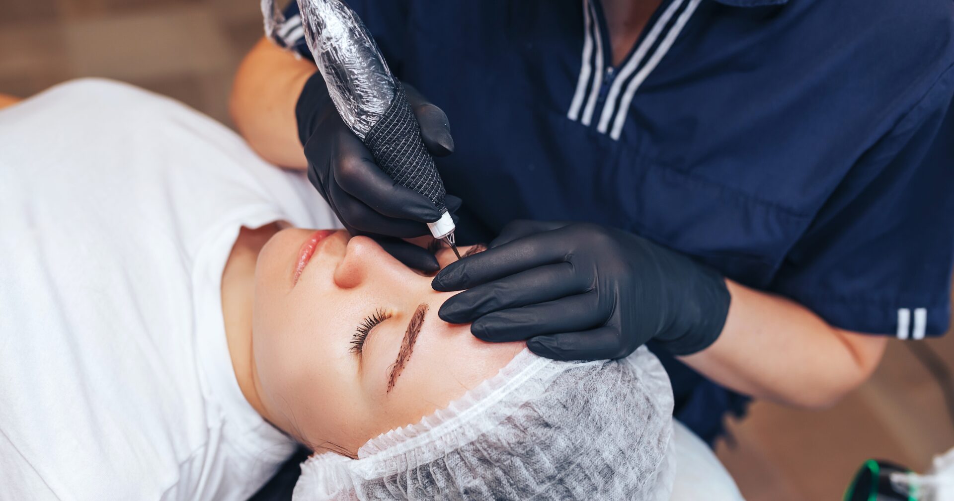 【2025年12月通知】アートメイク施術の取締り強化と対応のポイント