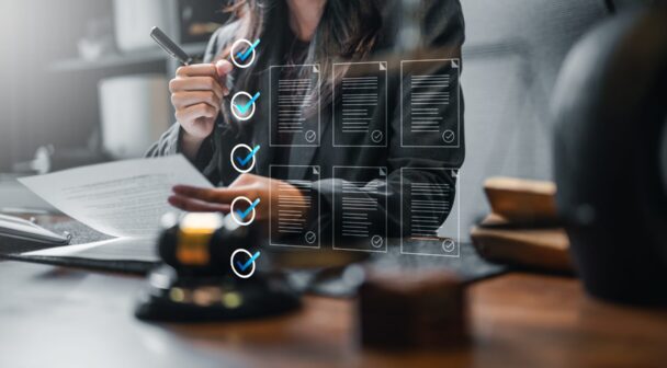 商標の早期審査とは？利用要件や必要な証拠資料、スタートアップにおける活用法